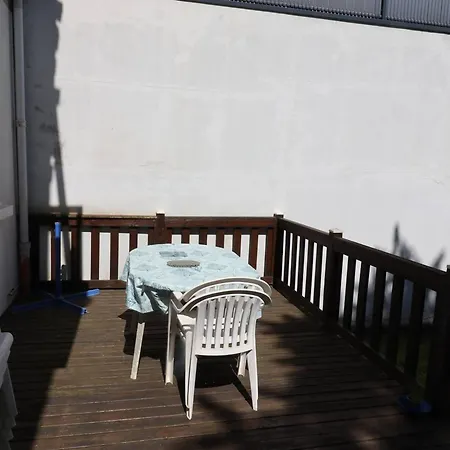 Lumineux A - Proche Gare Et Plage, 6 Pers., Terrasse, Animaux Admis - Fr-1-738-24 Royan