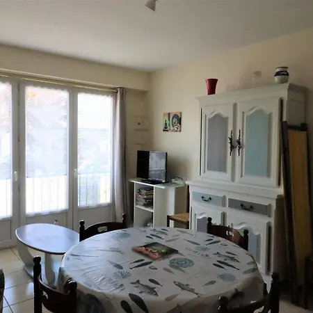 Apartment Lumineux A - Proche Gare Et Plage, 6 Pers., Terrasse, Animaux Admis - Fr-1-738-24